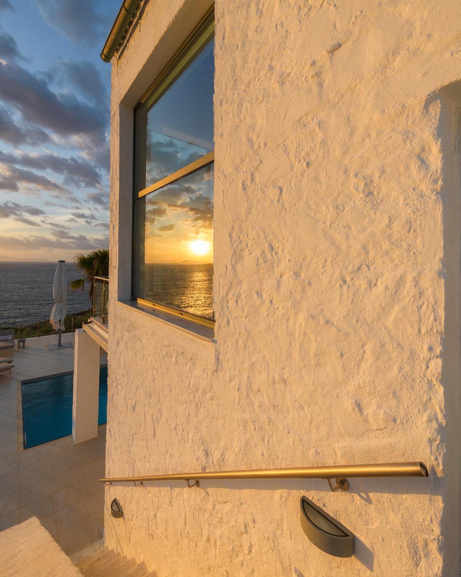 Villa Anton By Cura Villas Collection カラタス エクステリア 写真